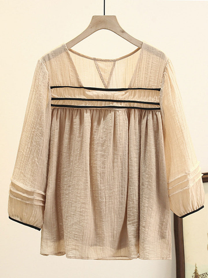 Bella Classic Back Hollowed Blouse