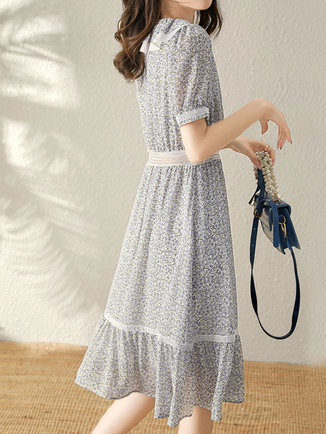 Jessica Retro V-neck Floral Puff Sleeve Dress