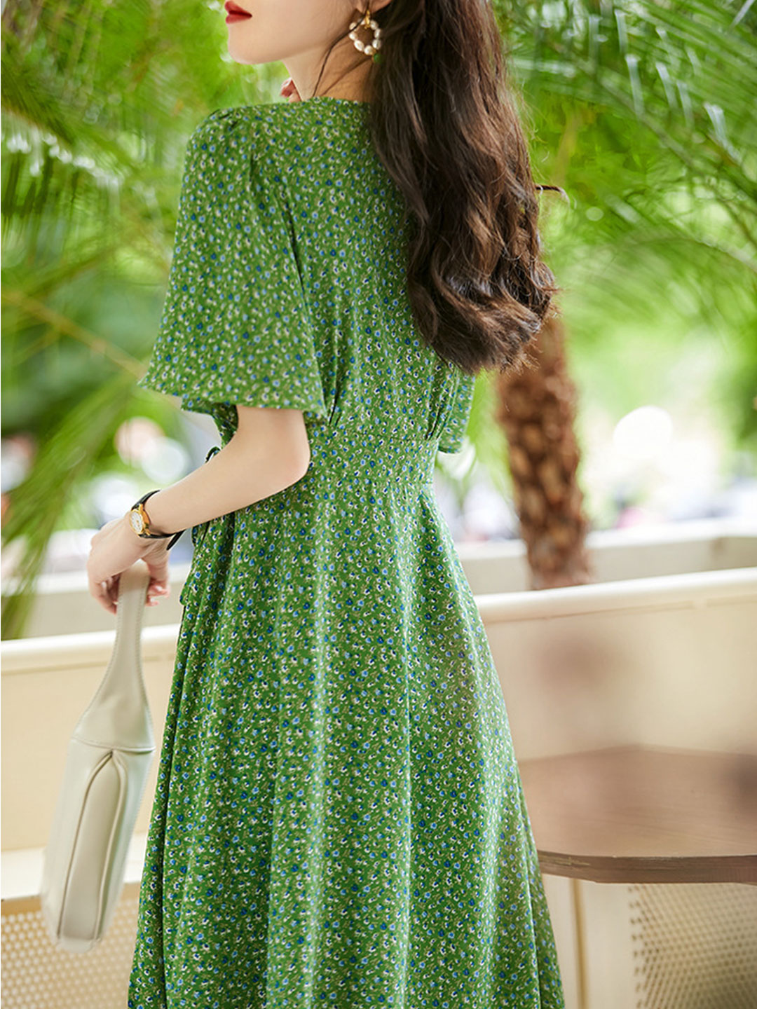Grace Retro V-neck Floral Panel Tie Dress