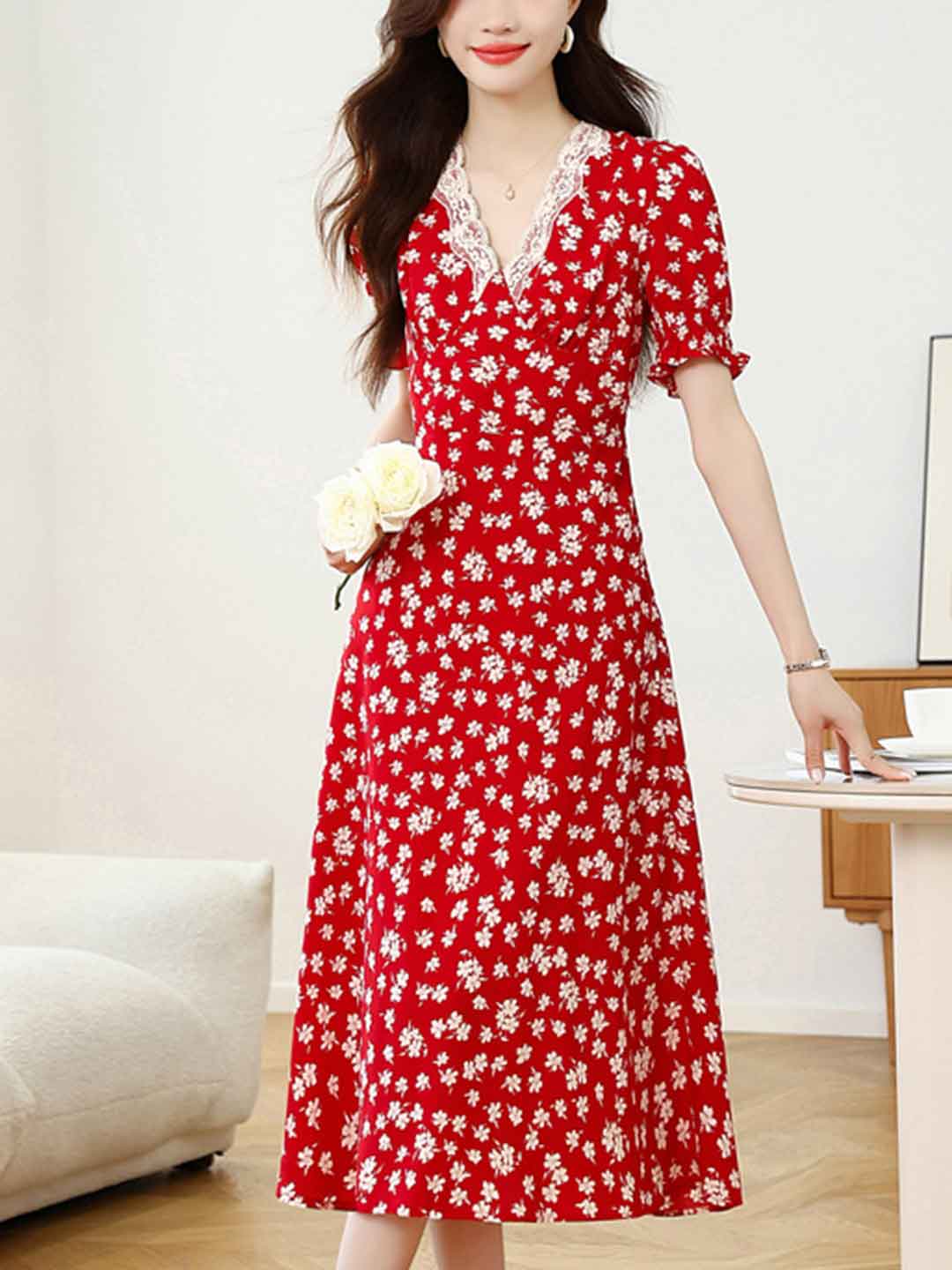 Faith Vacation V-Neck Puff Sleeve Floral Dress