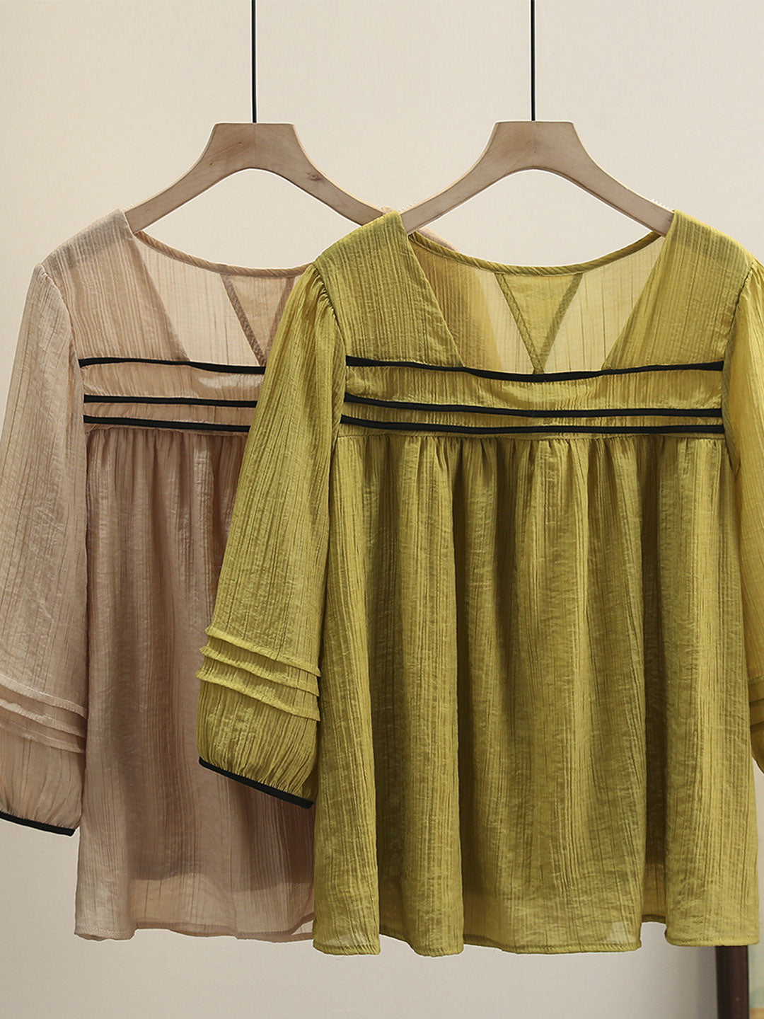 Bella Classic Back Hollowed Blouse