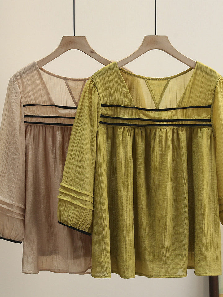 Bella Classic Back Hollowed Blouse