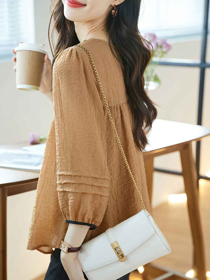 Bella Classic Back Hollowed Blouse