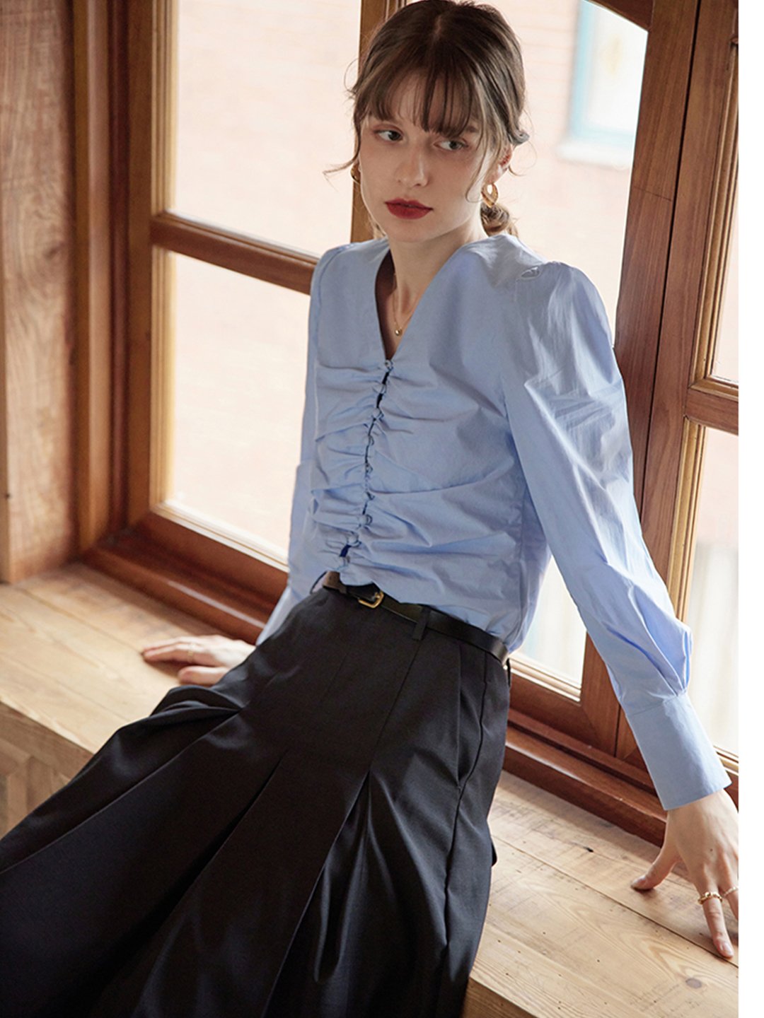 Jasmine Elegant V-Neck Puff sleeve Top