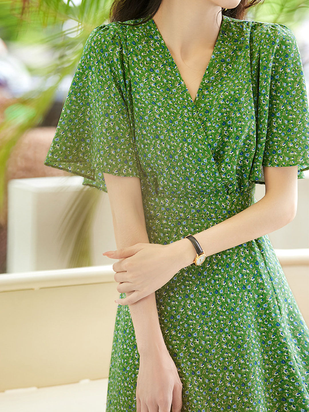 Grace Retro V-neck Floral Panel Tie Dress