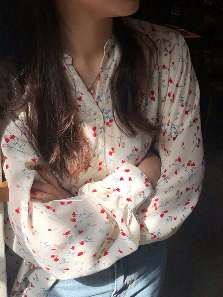 Adela Vintage Floral Print Crew Neck Blouse