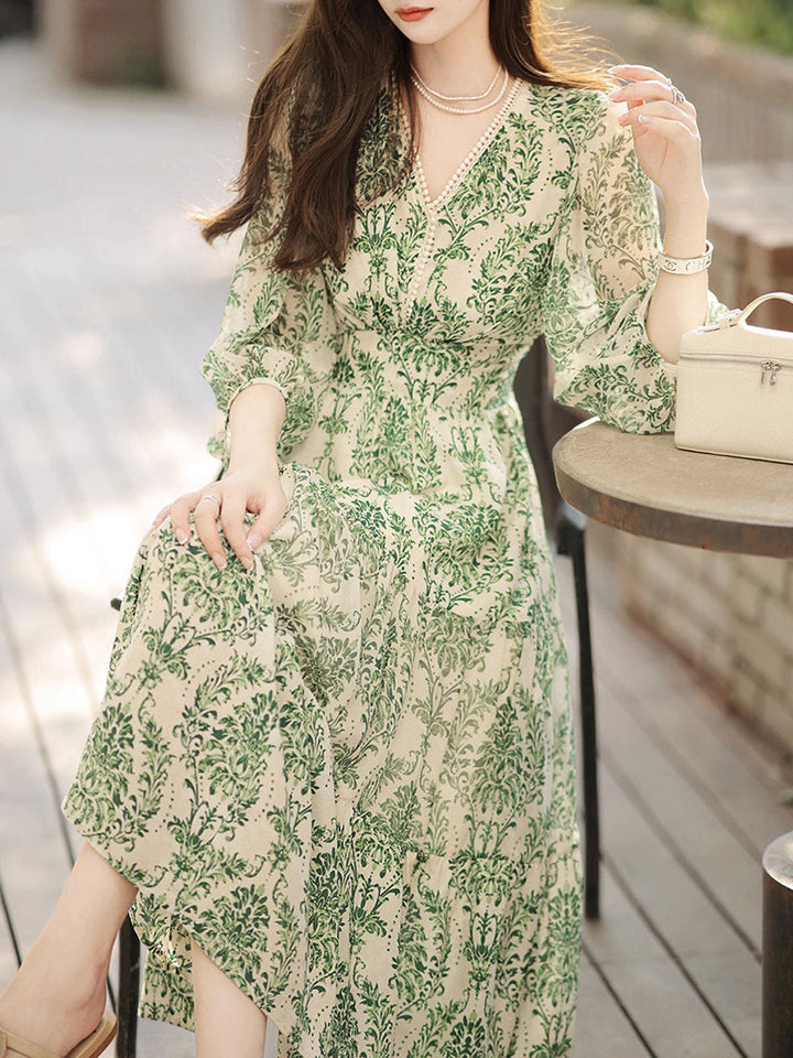 Sophia Classic V-neck Lantern Sleeve Floral Dress