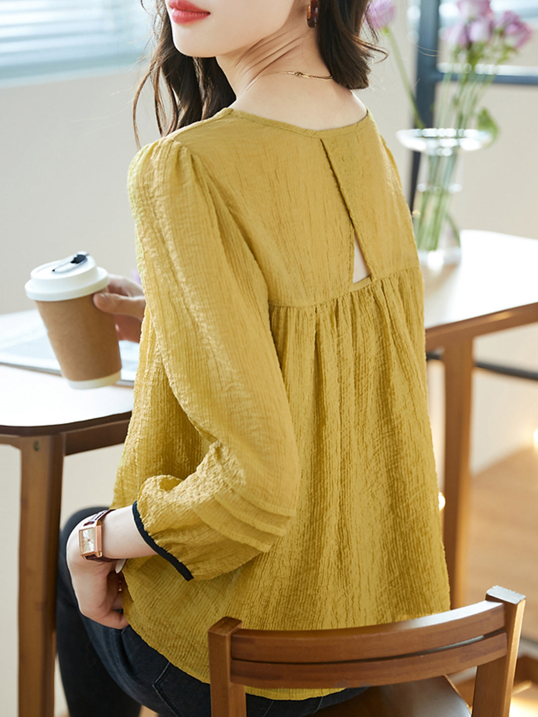 Bella Classic Back Hollowed Blouse