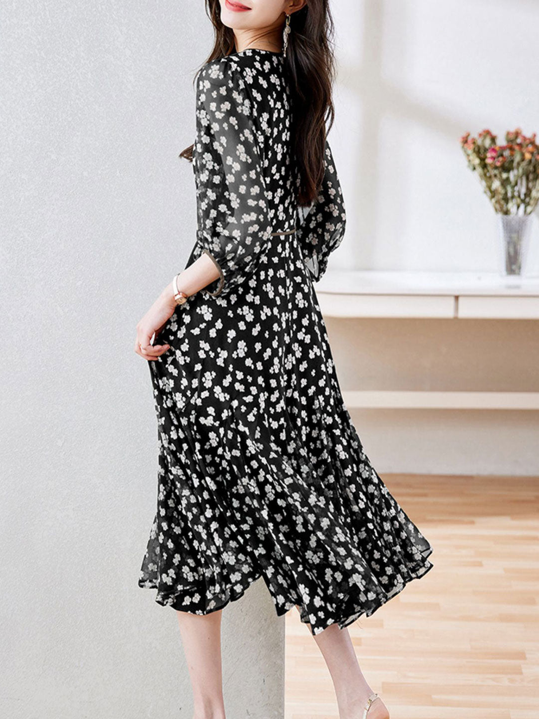 Molly Retro Floral Wrap Waisted Dress-Green Long